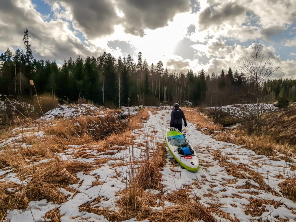 sup airēšana ziemā