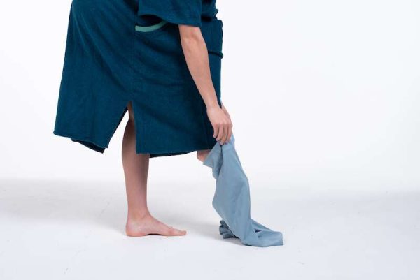 Luksusa pārģērbšanās pončo, zils - Image 18