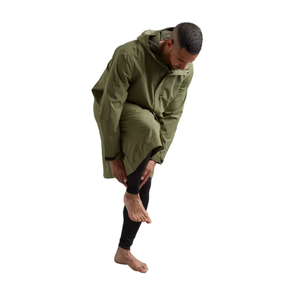 Pursuit Waterproof Lightweight Changing Robe Jacket - Olive Green - Image 4