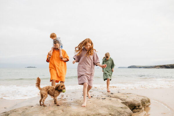 Quick Dry Microfibre poncho - Bitter Orange - Image 10