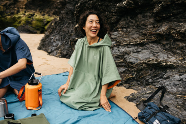 Quick Dry Microfibre poncho - Sage Green - Image 12